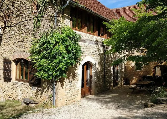 בית נופש Grande Maison, Avec Piscine Privee Et Belle Vue