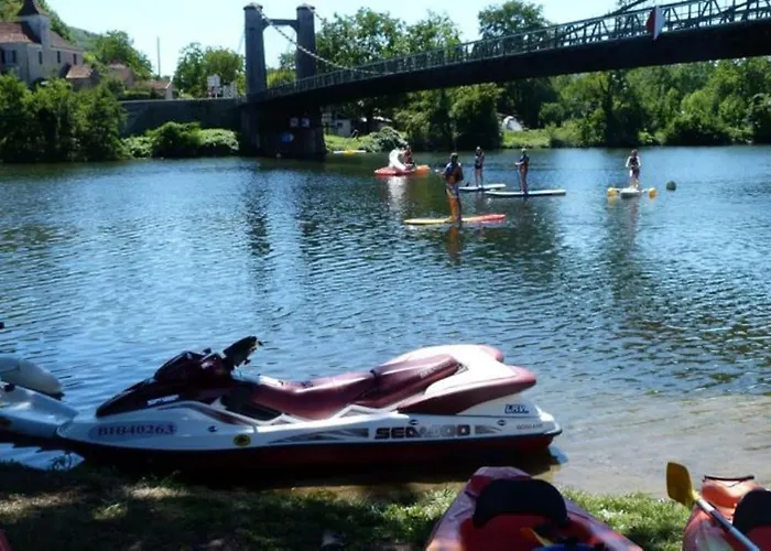 Grande Maison, Avec Piscine Privee Et Belle Vue בית נופש